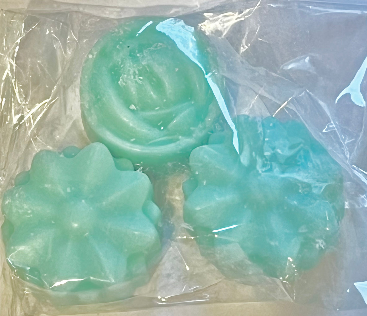 Flower shaped wax melts