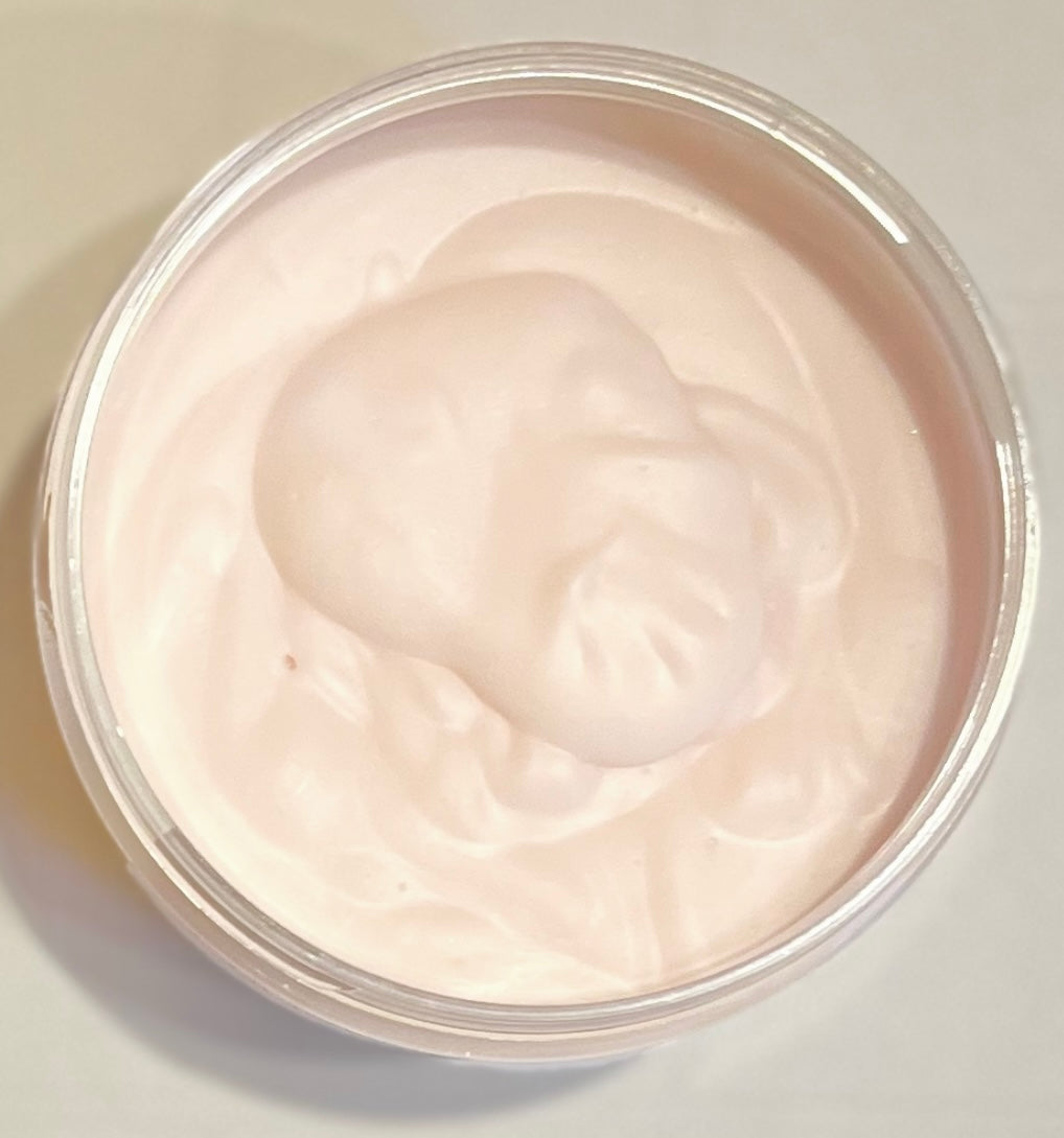 Strawberry & Vanilla Moisturising Body Butter